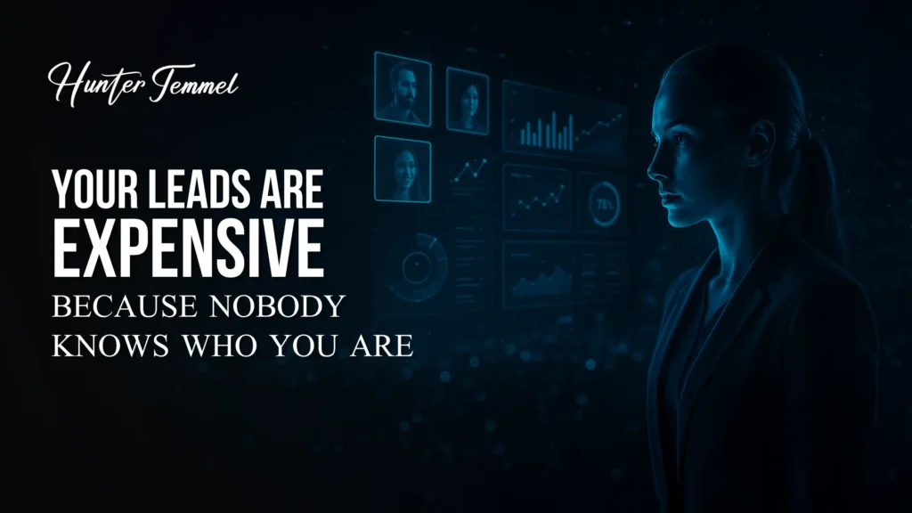 A businesswoman in a dark blue digital environment analyzes marketing data dashboards, symbolizing brand awareness and digital marketing strategy to reduce lead costs.